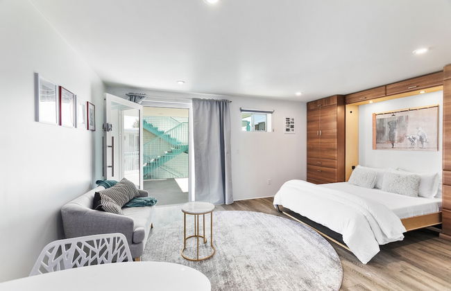 Modern Designer Studio with Pool - Foto 22