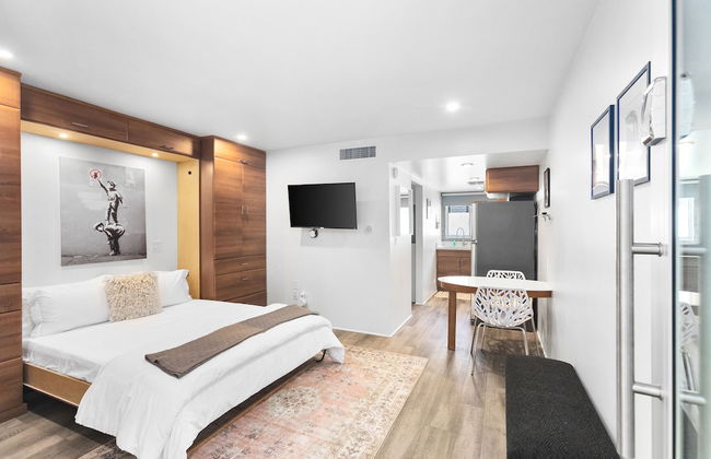 Modern Designer Studio with Pool - Foto 13
