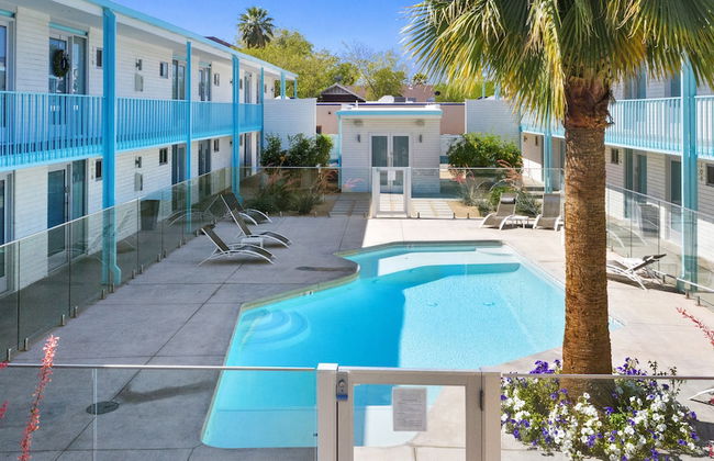 Modern Designer Studio with Pool - Foto 40