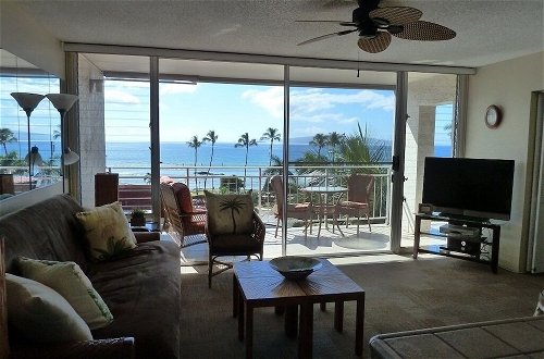 Photo 10 - Island Surf 614 2 Bedroom Condo by RedAwning
