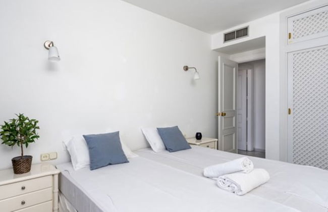 Apartment - 2 Bedrooms with WiFi and Sea views - 107883 - Photo 2