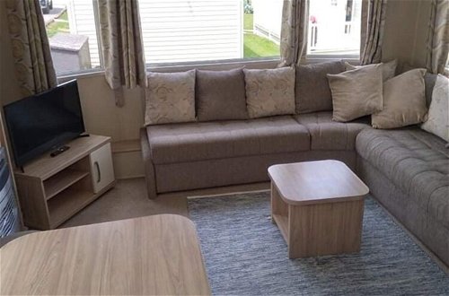 Photo 8 - 3 bed Static Caravan in Newquay 5 Mins From Beach