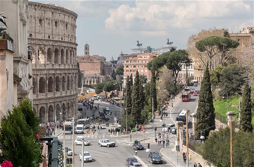 Photo 47 - Rental In Rome Colosseum View Luxury Apartment