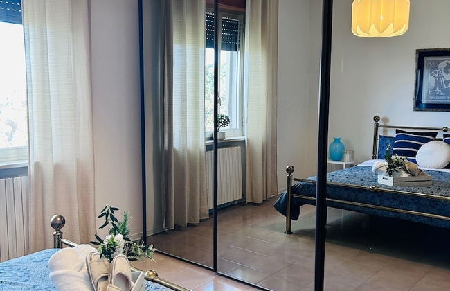Ettore 3-bed Villa - Sleeps 6, Garden & Parking - Foto 8