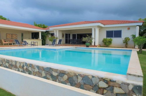 Photo 14 - New Villa With Infinity Pool