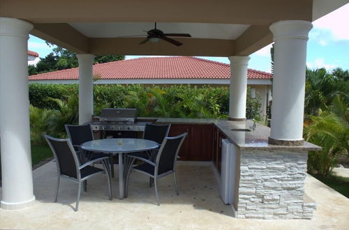 Photo 14 - Private two Story Villa With Guest House