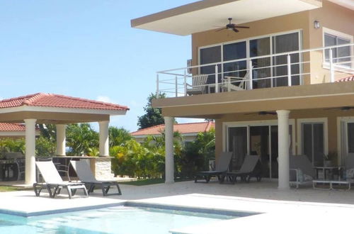 Photo 12 - Private two Story Villa With Guest House