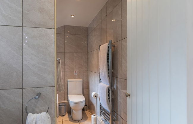 Seafront Apartment Private Garden & Free Parking - Foto 18