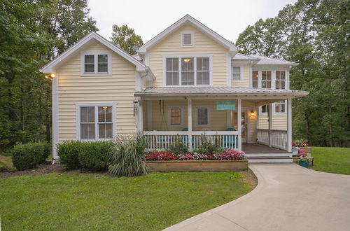 Foto 62 - Modern Farmhouse Style Chalet with amazing Kentucky Lake views - Dock, Hottub and Firepit