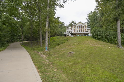 Photo 48 - Modern Farmhouse Style Chalet with amazing Kentucky Lake views - Dock, Hottub and Firepit