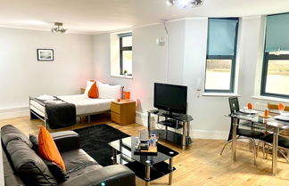 Photo 2 - Westciti Croydon Serviced Apartments