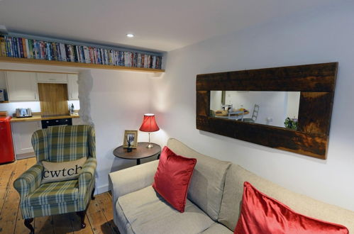 Photo 11 - The Cwtch - Luxury Cottage Sea Views Pet Friendly