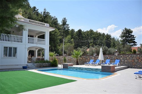 Photo 1 - Villa Xclusive by Turkish Lettings