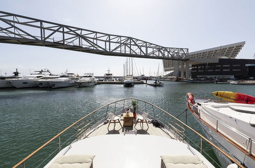 Photo 39 - Luxury Boat in Port Forum