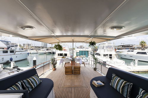 Photo 20 - Luxury Boat in Port Forum