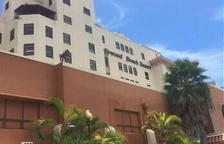 Foto 1 - Hollywood Beach Resort- Large Studio Sleeps 4