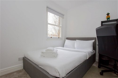 Photo 7 - Homely 2 Bedroom Apartment in Maida Vale