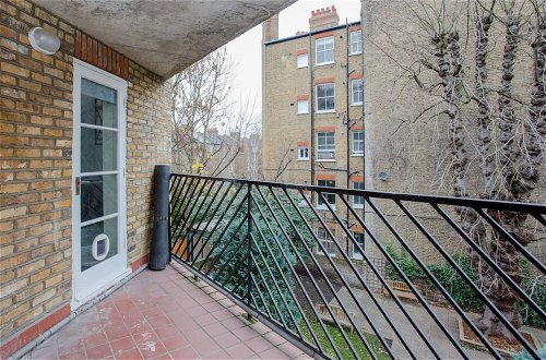 Photo 14 - Homely 2 Bedroom Apartment in Maida Vale