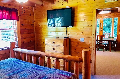 Foto 2 - Creekside Dreams - One Bedroom Cabin