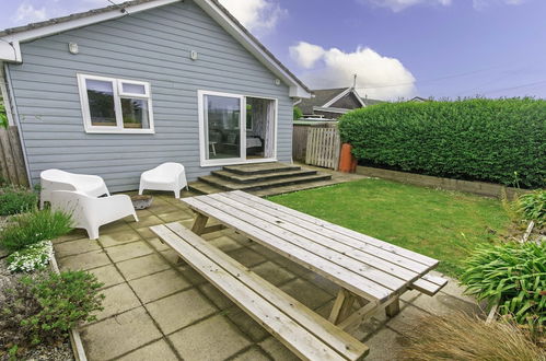 Photo 9 - Swallows Croyde 3 Bedrooms, Sleeps 6, Beach Chalet