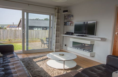 Photo 10 - Swallows Croyde 3 Bedrooms, Sleeps 6, Beach Chalet