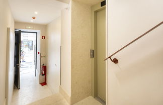 Photo 2 - JOIVY Luxurious 2BR Apt w/street view, 2mins to Santa Justa Lift