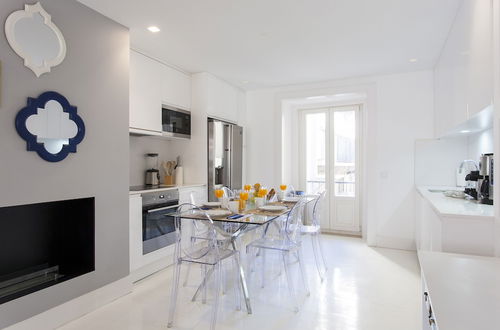 Photo 15 - ALTIDO Gorgeous 2-bed home, 3 mins from Lisbon Cathedral