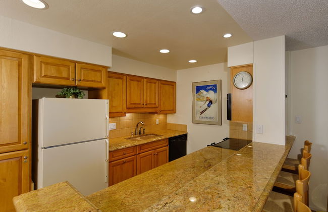 The Crestwood Condominiums - Foto 47