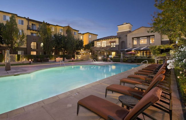 Bluebird Suites in Santa Clara - Foto 1