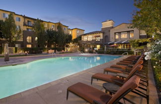 Photo 1 - Bluebird Suites in Santa Clara