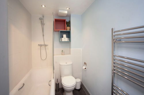 Photo 19 - Special 3 Bedroom Townhouse With Parking in Bristol