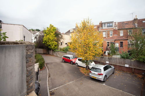 Photo 24 - Special 3 Bedroom Townhouse With Parking in Bristol