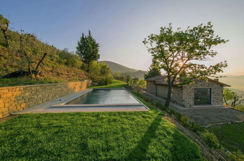 Foto 27 - Scenic Villa in Castiglion Fiorentino With Pool