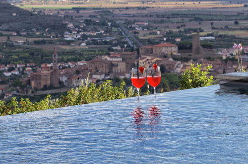 Photo 33 - Scenic Villa in Castiglion Fiorentino With Pool