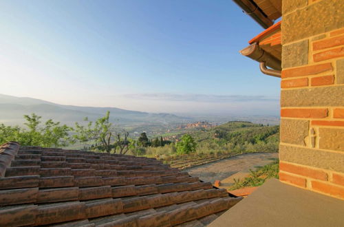 Photo 37 - Scenic Villa in Castiglion Fiorentino With Pool