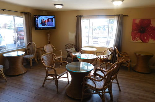 Photo 25 - Hibiscus Suites - Gateway to Siesta Key