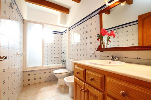 Photo 19 - Villa - 4 Bedrooms with Pool and WiFi - 108753