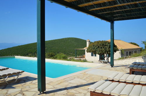 Photo 26 - Spacious Villa in Vasiliki with Swimming Pool & Hot Tub