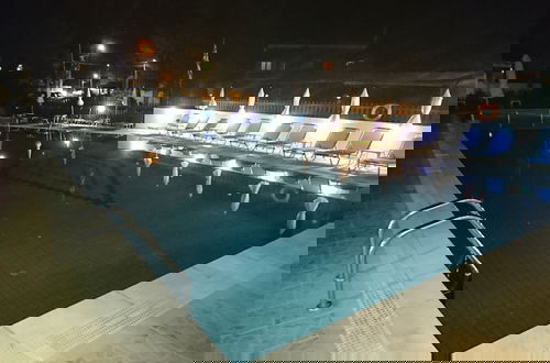 Foto 17 - Christakis Hotel