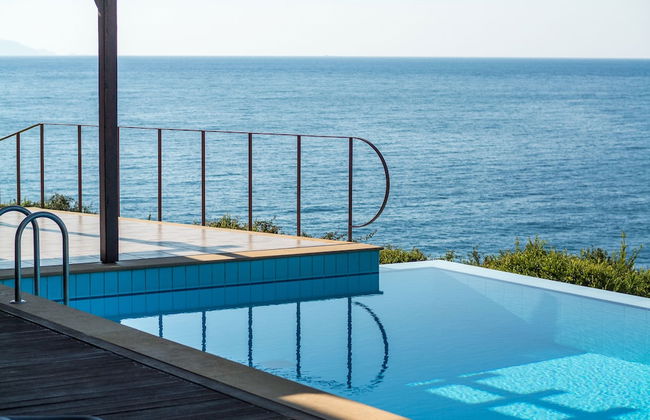 Absolute Villa by Stylish Stays - Photo 71