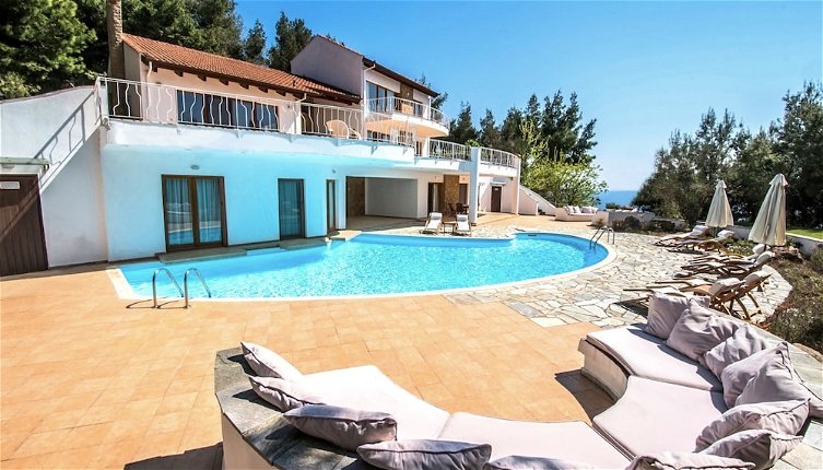Photo 1 - halu! Luxury Villa with Private Pool
