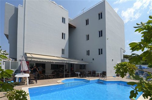 Photo 44 - Ialysos City Hotel