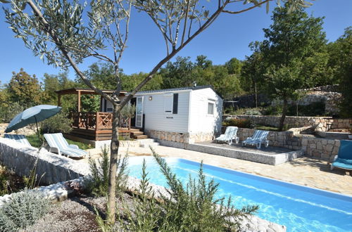 Photo 25 - Welcoming Holiday Home in Ugljane With Swimming Pool