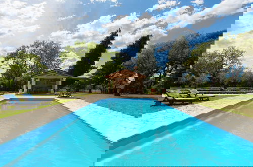 Foto 24 - Beautiful Villa With Swimming Pool