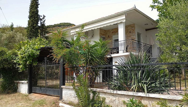 Photo 1 - Seaside Holiday Home With Balcony