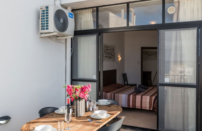 Seashells 2 bedroom Apartment with sunny terrace with stunning panoramic sea views by Getaways Malta - Foto 15