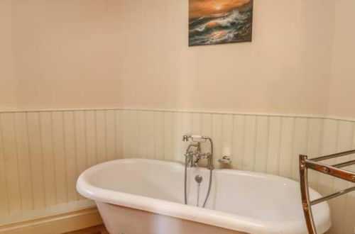 Photo 17 - Beautiful 3-bed House in Longnor Near Buxton