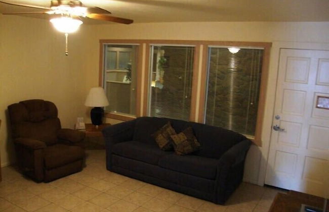 Roundhouse Resort - Photo 33