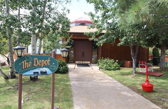 Roundhouse Resort - Photo 79