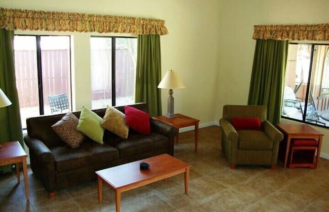 Roundhouse Resort - Photo 32